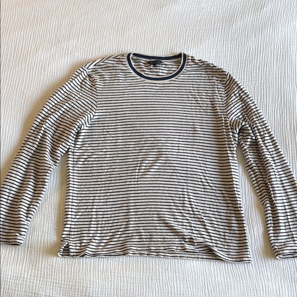 Men’s Club Monaco Navy and Off-White Long Sleeve Tee